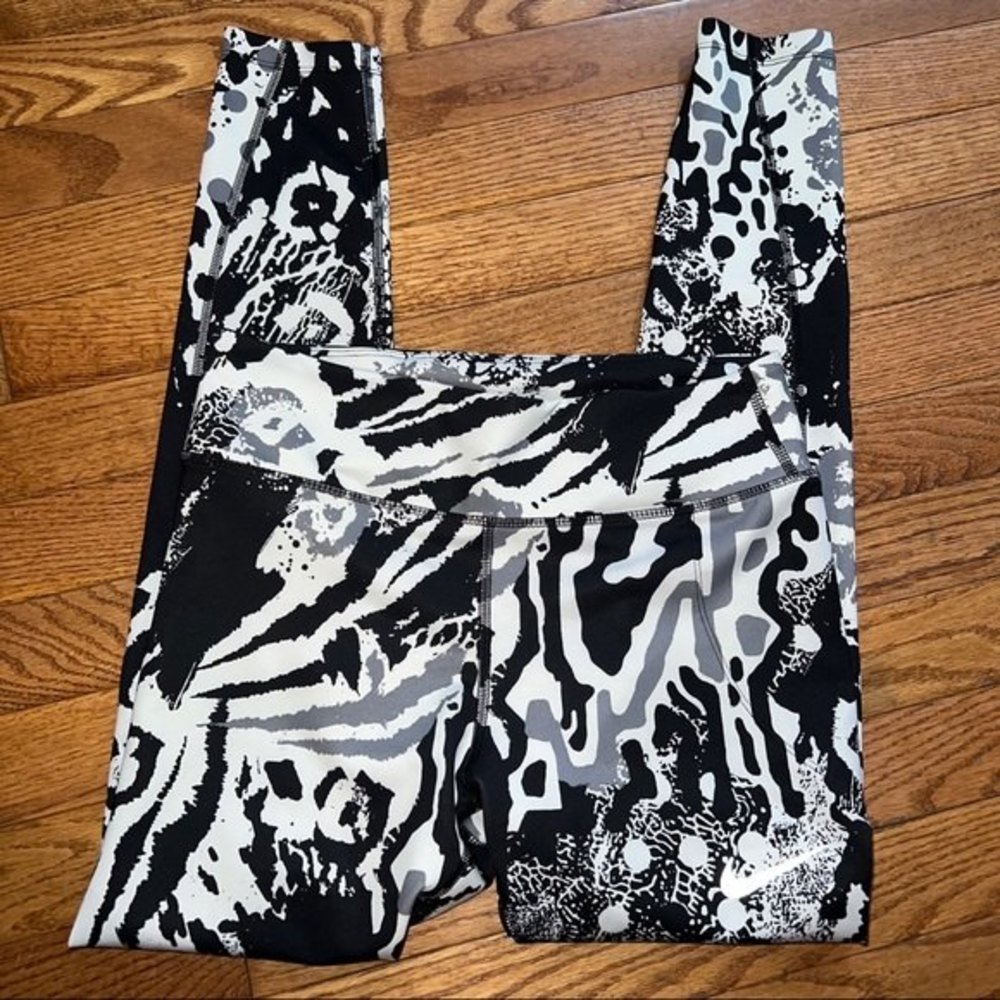 Nike leggings